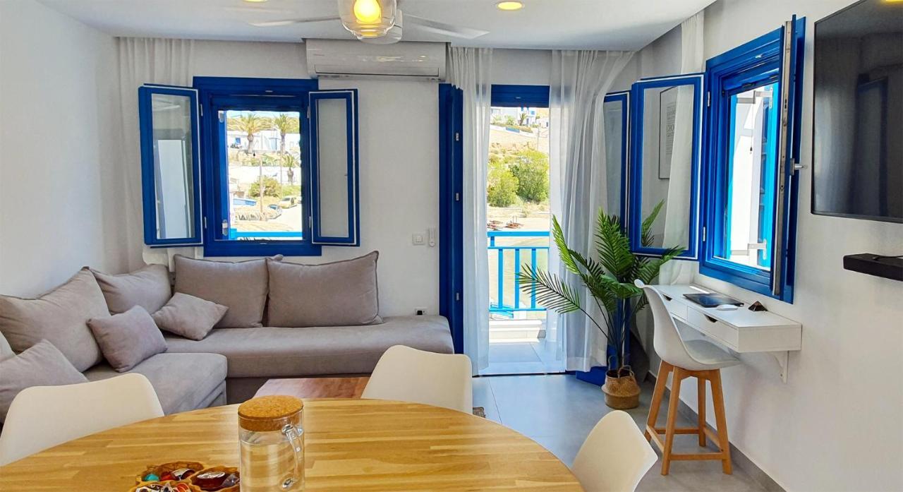 Meraki Beachfront Foinikion Exterior photo